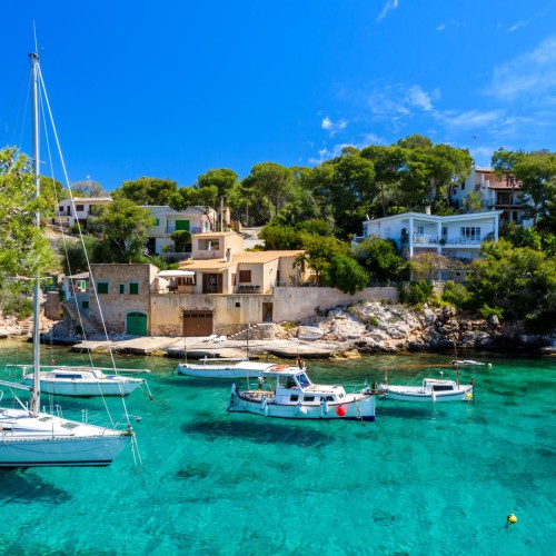 Cala Figuera huisjes aan baai