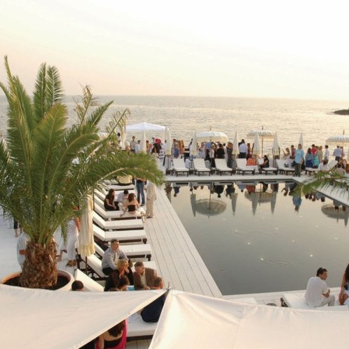 Restaurant aan het water
