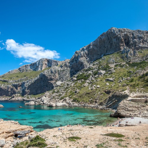 De kust bij Cala Figuera