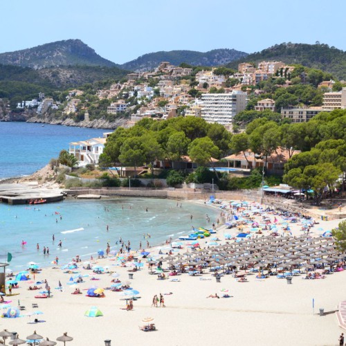 Strand Paguera vanuit de lucht